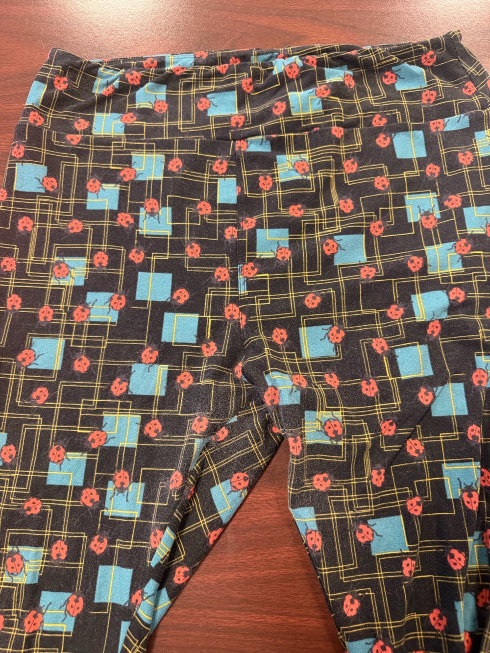 LuLaRoe ladybug tall & curvy leggings